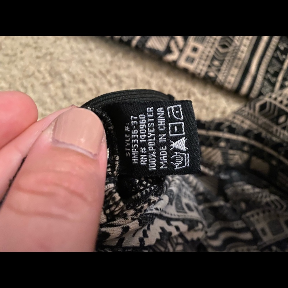 Light material patterned pants - Picture 6 of 9
